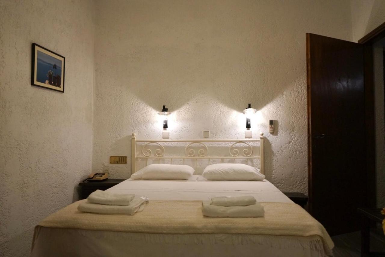 Alexandros Hotel Γροίκος Εξωτερικό φωτογραφία