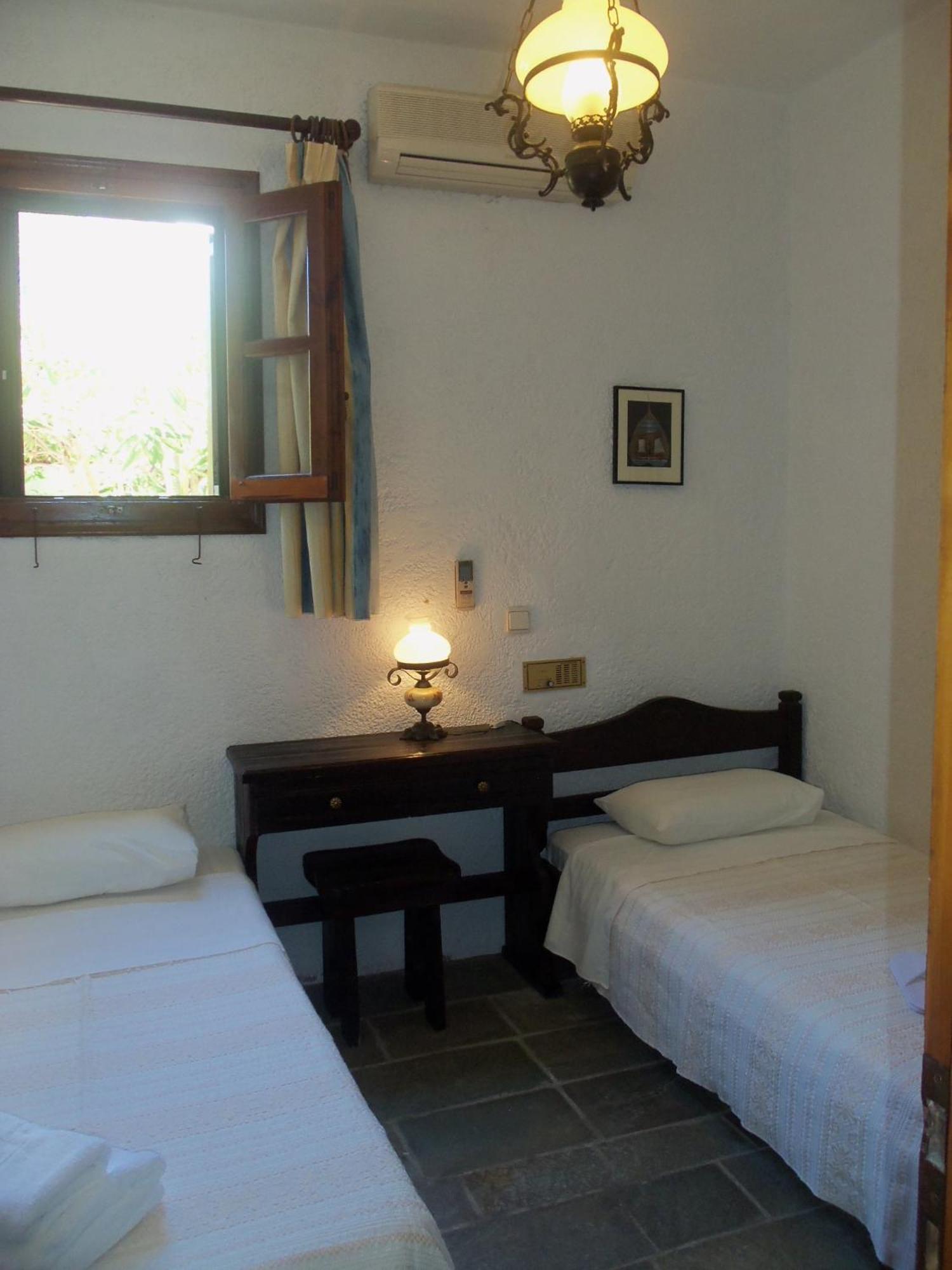 Alexandros Hotel Γροίκος Δωμάτιο φωτογραφία