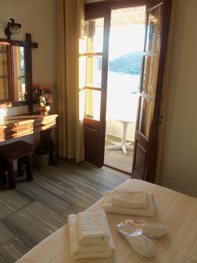 Alexandros Hotel Γροίκος Εξωτερικό φωτογραφία